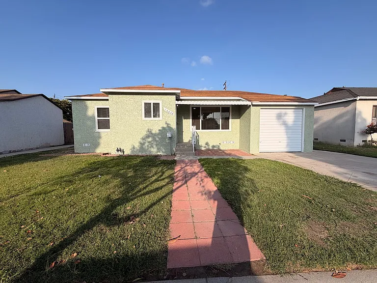 14436 Longworth Ave — Photo 32