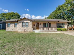 214 J E Woody Rd, Springtown, TX 76082