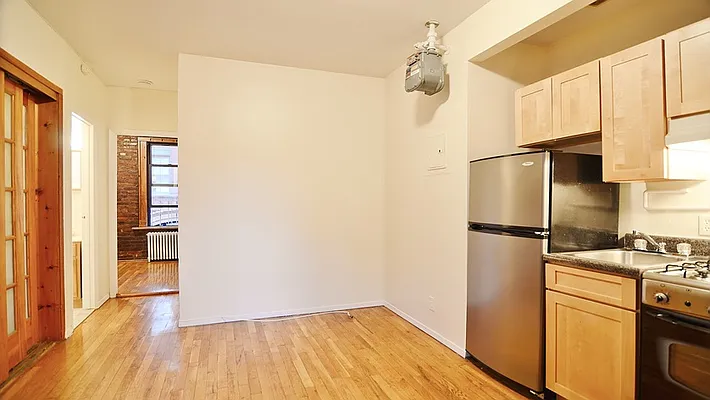 Rented by Park Property Advisors | media 22