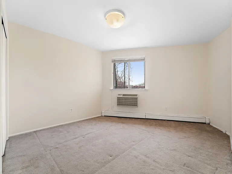 84-120 Austin St #3 — Photo 6