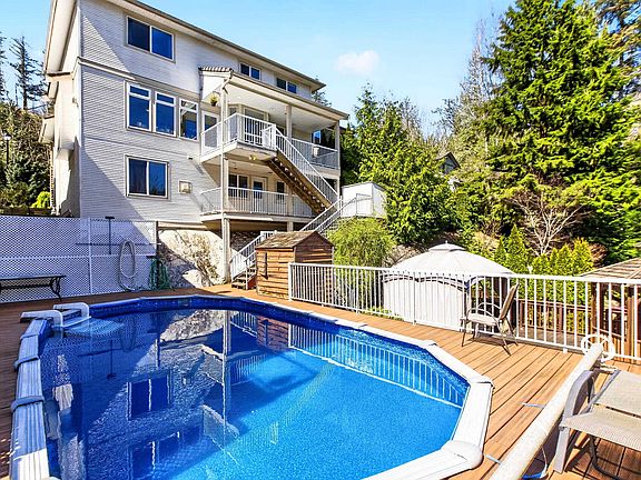 3rd image of 13380 McCauley Cres