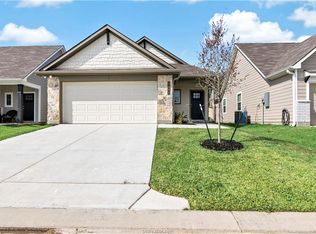 3007 Stevens Dr, Bryan, TX 77803