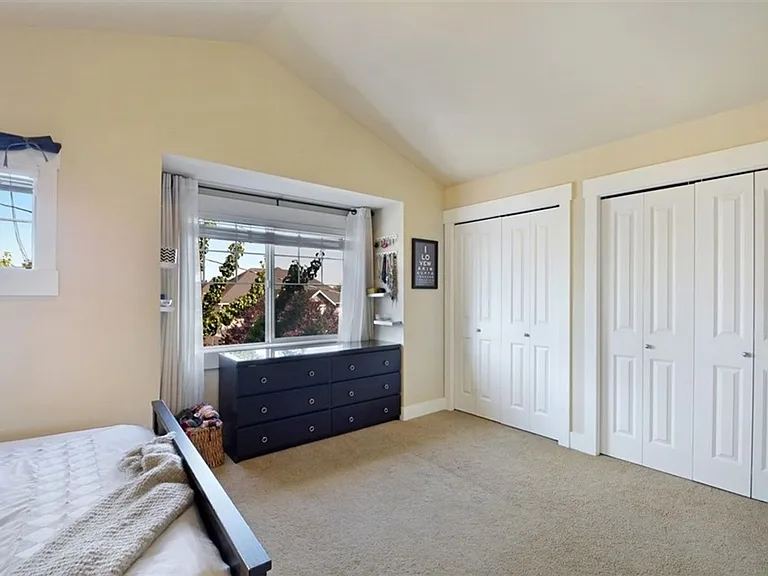 8513B Stone Ave N — Photo 12