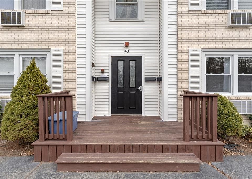 1st image of 40 Williams Ave APT 1B