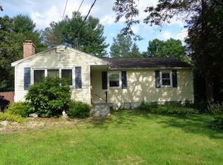 10 Pinebrook Cir, Granby, MA 01033