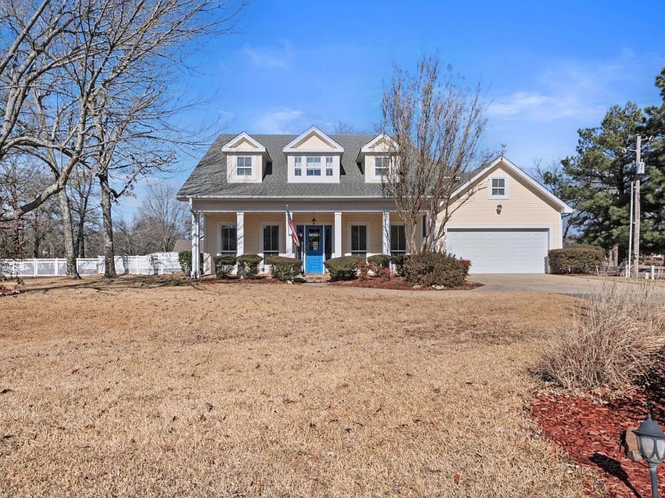 1st image of 2109 Lovebird Ln