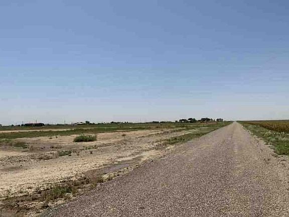 Exterior Neighborhood (street photo)