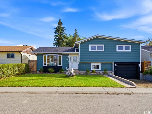 231 Priel Crescent, Saskatoon, SK S7M 4P6