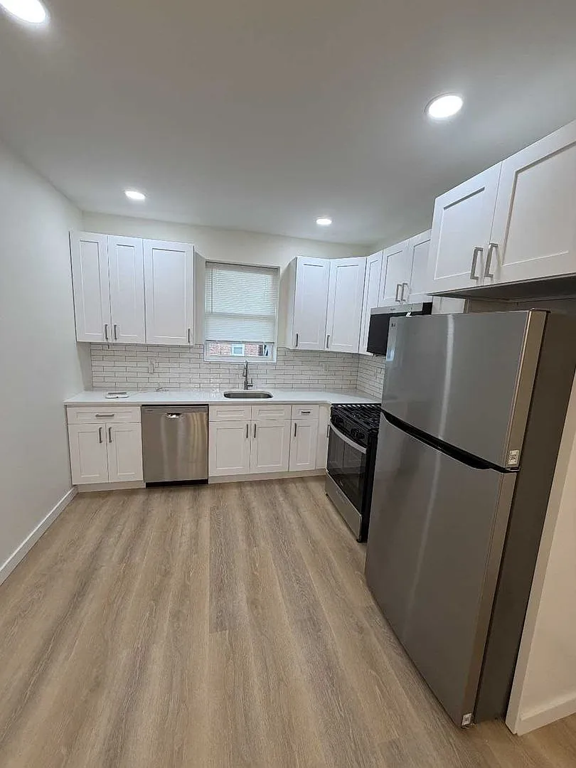 6945 Limekiln Pike. — Photo 3