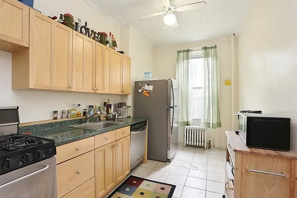 Rented by Citi Habitats | media 10