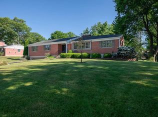 8829 Sandymar Dr, Cincinnati, OH 45242