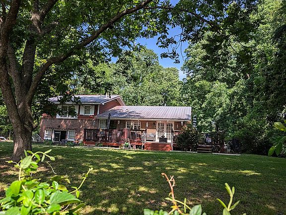Rear Exterior, Backyard