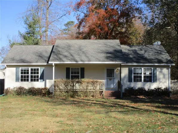227 Lovers Ln, Mathews, VA 23109