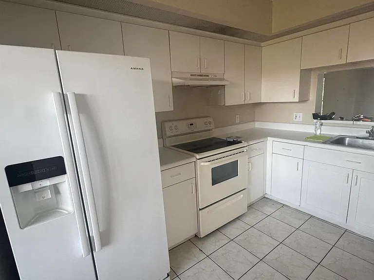701 SW 141st Ave #405R — Photo 7
