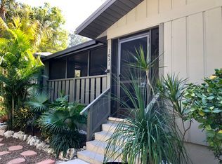 1051 Oak Forest Dr, Naples, FL 34104