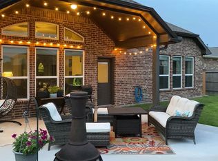 12521 Beacon Cove Dr, La Marque, TX 77568