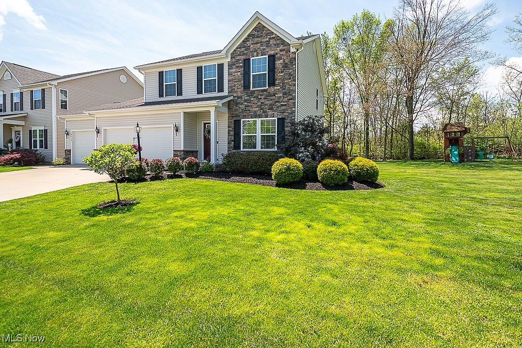 10413 Fox Hollow Cir, Twinsburg, OH 44087 | Zillow