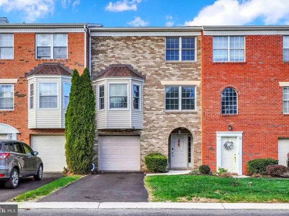 56 Jayme Dr #9, York, PA 17402