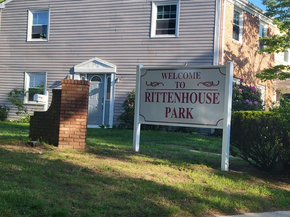 70 Rittenhouse Dr, Willingboro, NJ 08046