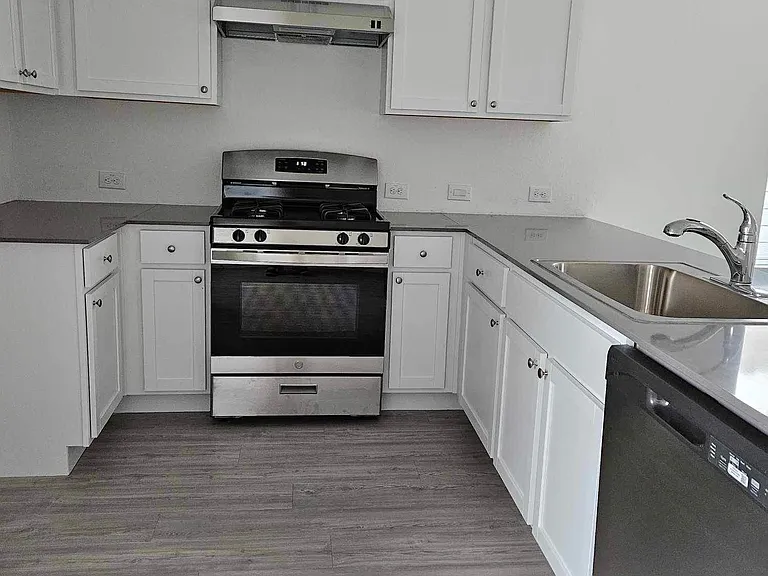10018 Ana Hts — Photo 5