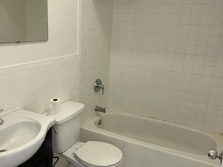 340 Morris Ave #1 — Photo 3