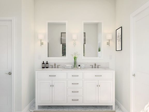Dual sinks in owner s bath
