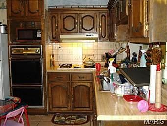 4th image of 2747 Westminster Dr