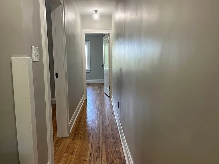 2702-2704 Calumet St #2702 — Photo 13