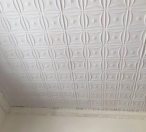 TIN CEILING IN KITCHEN