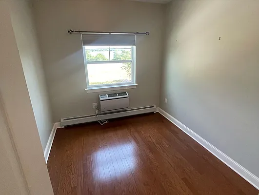 Rented by PMG Real Estate  | media 4