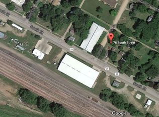 78 South St, Tracy, MN 56175