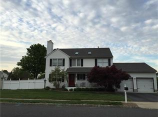 36 Cherry Blossom Dr, Monroe Township, NJ