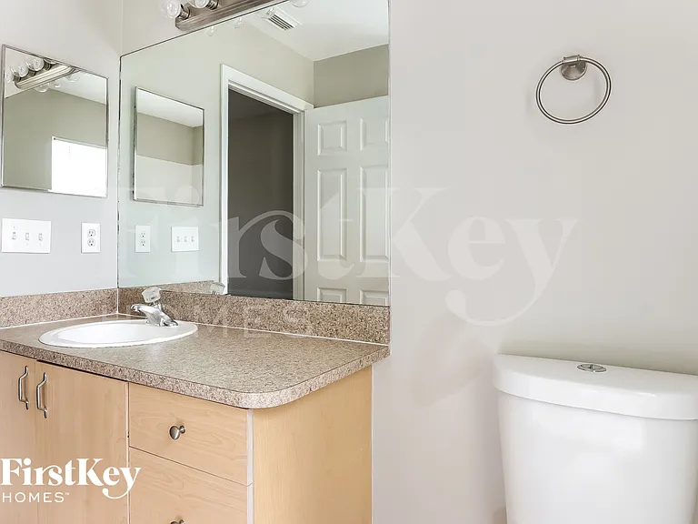 3201 SW Collings Dr — Photo 10