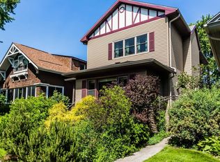 818 N Ridgeland Ave, Oak Park, IL