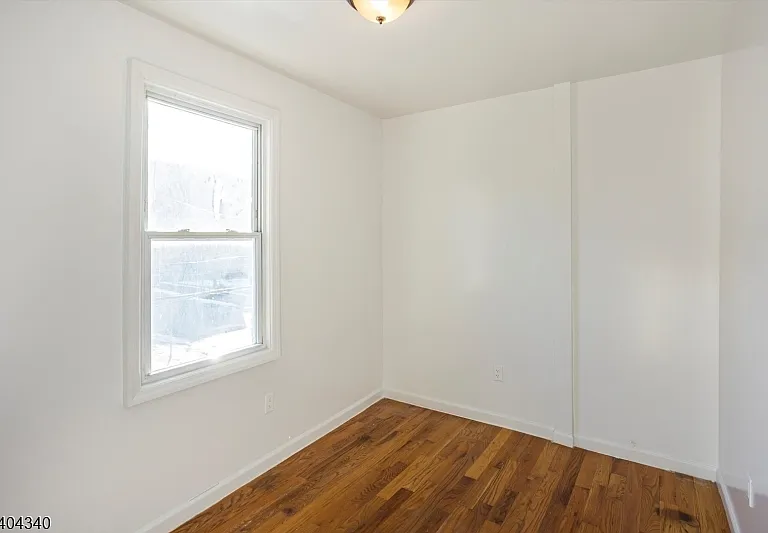 29 William St — Photo 14