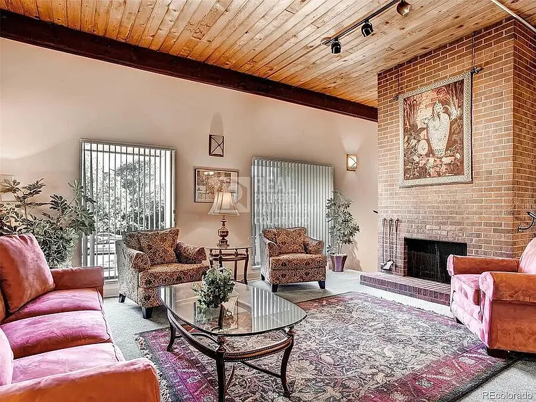3470 S Poplar St #407 — Photo 24