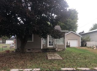 916 Walker St, Troy, OH 45373