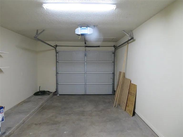 11700 Sierra Nevada #B — Photo 10