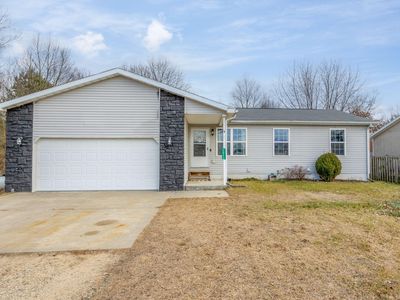 1023 Queensway Dr, Weidman, MI, 48893