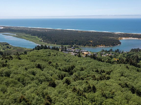 Aspen Pacific City 3