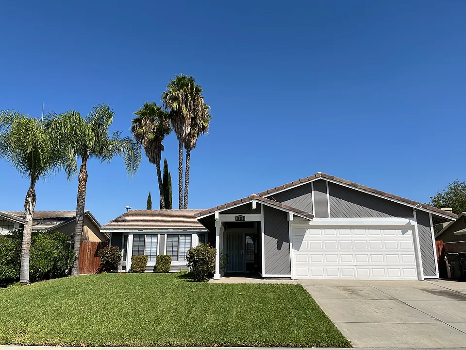 26224 Baldy Peak Dr