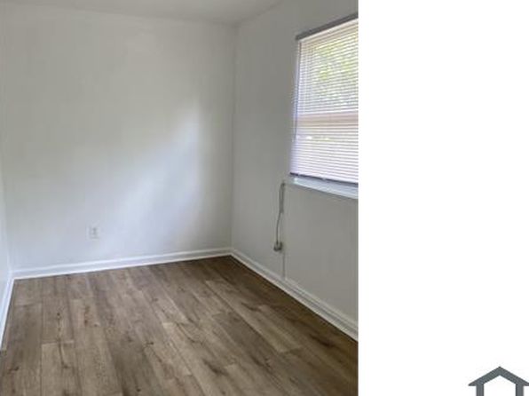 5013 1st St NW APT 4