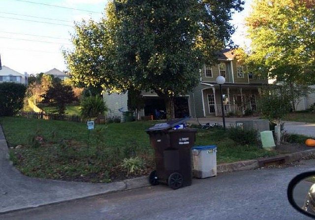 2nd image of 8807 Brucewood Ln