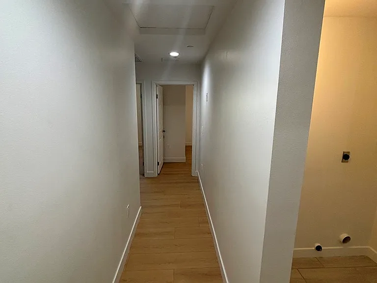 4327 Honduras St — Photo 13