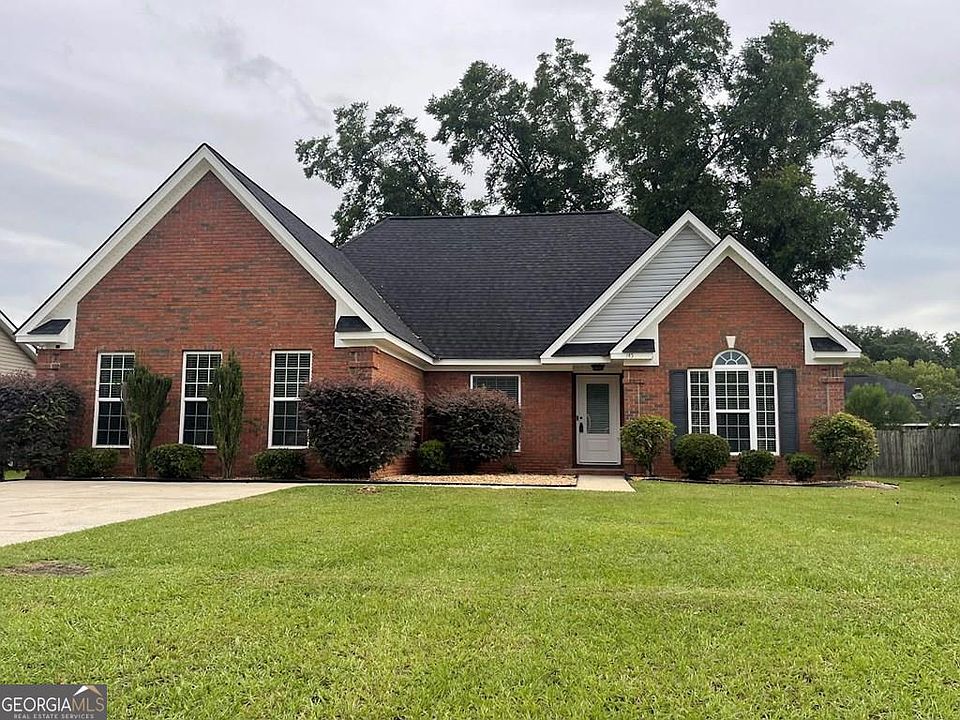 1st image of 145 Summerfield Dr