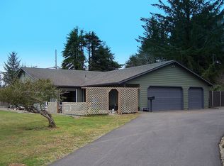 50 Grace Ln, Crescent City, CA 95531