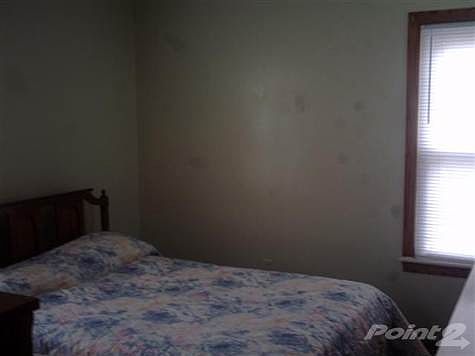 5th image of 3179 Birchwood St
