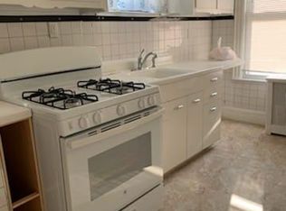 7601 Myrtle Ave, Glendale, NY 11385