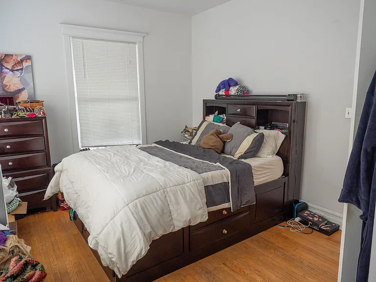 3918 N Janssen Ave #3 — Photo 10