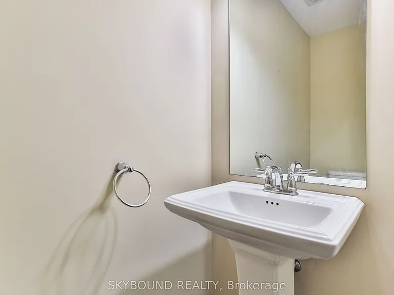 2 Egleston Ln — Photo 18